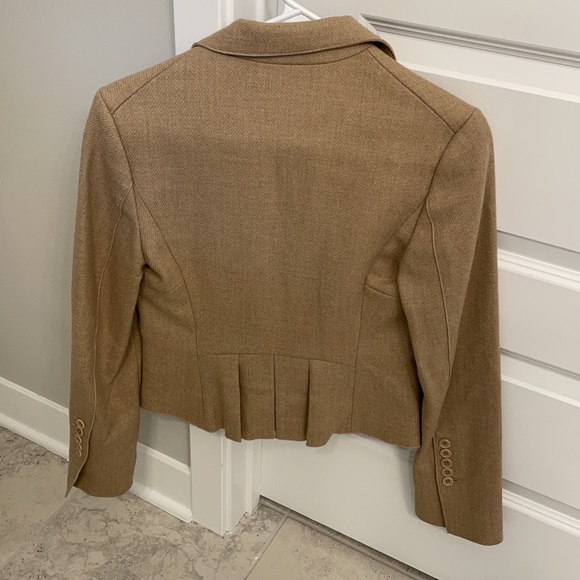 Blazer - Picture 2 of 10